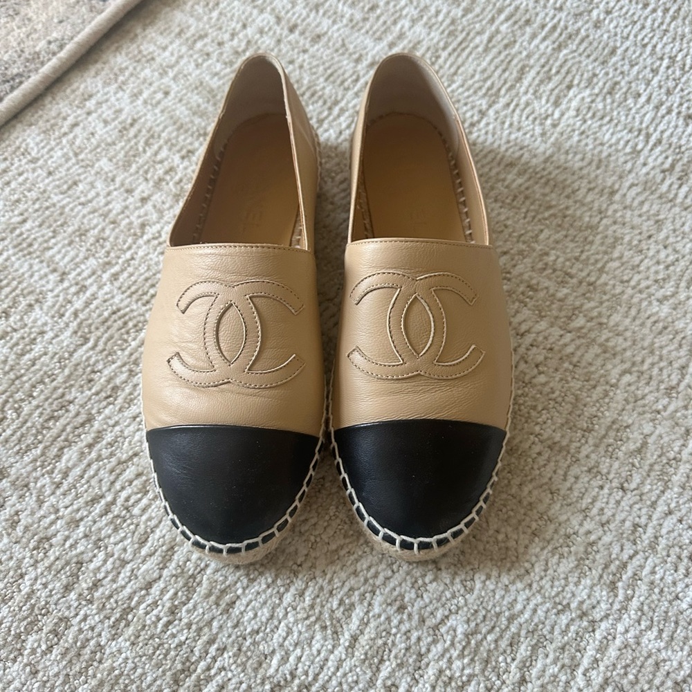 CHANEL Cream and Black Espadrille-Style Shoes
